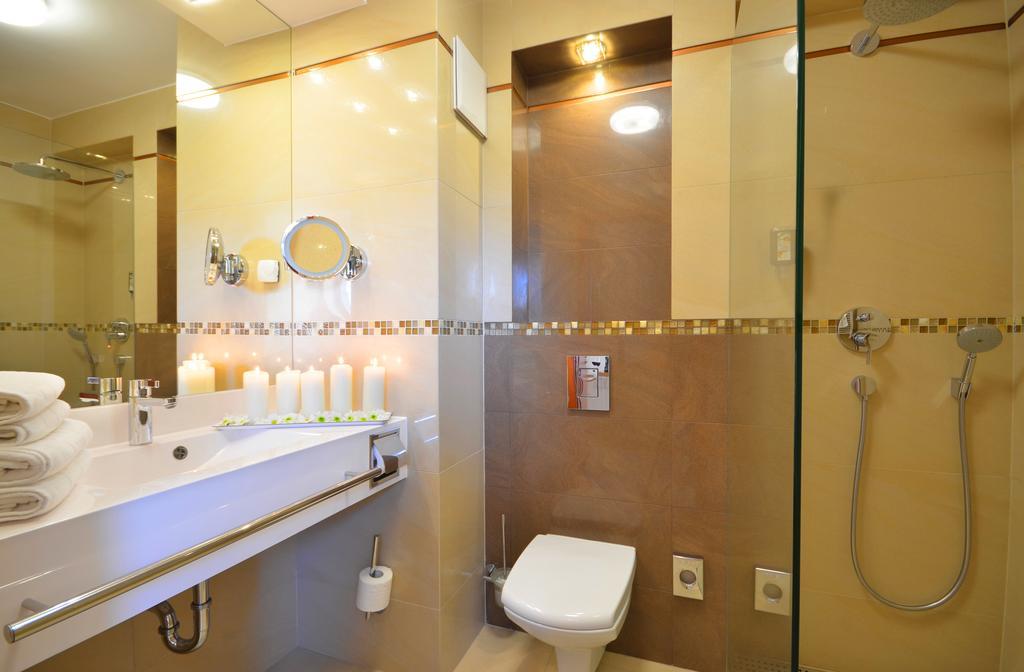 Hotel Hanseatic - Adults Only Kołobrzeg Kültér fotó